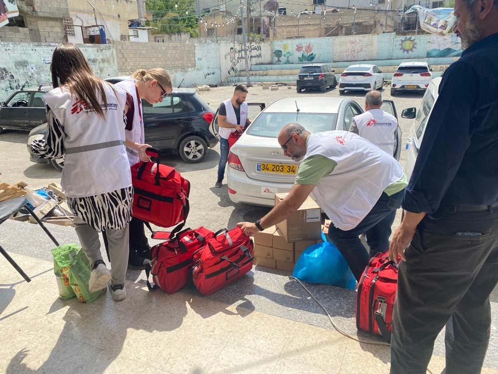 MSF_Staff_Helping_In_Jenin_Palestine_MSB158614
