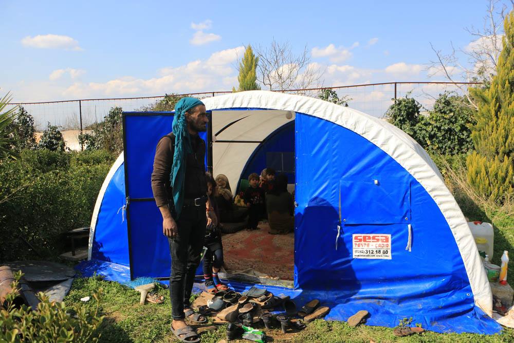 Residents of Atmeh given an MSF tent for shelter