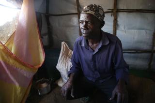 Moamba Tawa Mwindi, 77, is a farmer and fisherman from the village of Marere in the district of Mocímboa, in the northern Mozambican province of Cabo Delgado. Due to the conflict, he now lives in the resettlement site of Eduardo Mondlane, in Mueda.