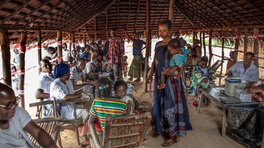 A vaccination point set up by MSF in the Bangabola health zone.