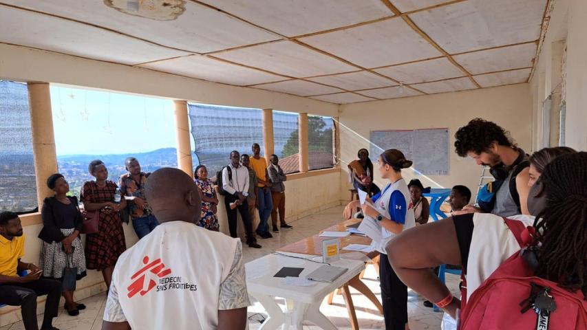 MSF outreach team gathers in Mubende