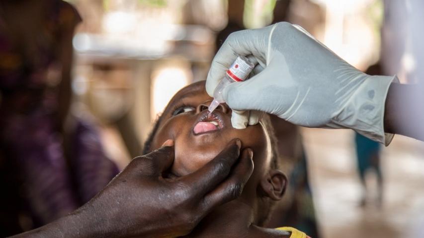 Msf163909 Car Mass Vaccination 9