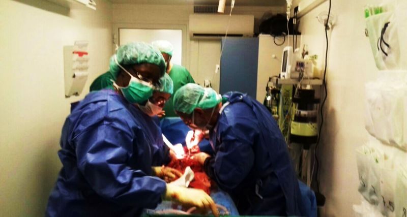 MSF, Iraq, West Mosul, Operating theater trucks